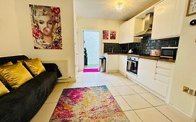 Pophaus Central Brighton - Glam Pad By The Station